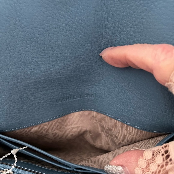 NWOT Michael Kors Fulton Sky Blue Pebbled Leather Wallet - Picture 5 of 11